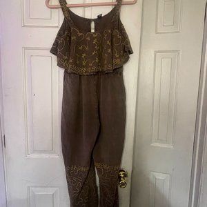 sacred threads size medium color brown